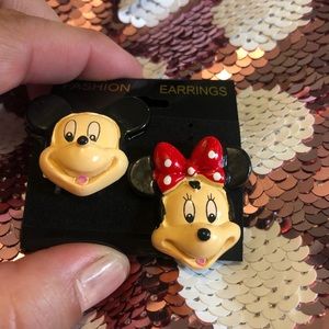 Mickey and Minnie Very beautiful earrings